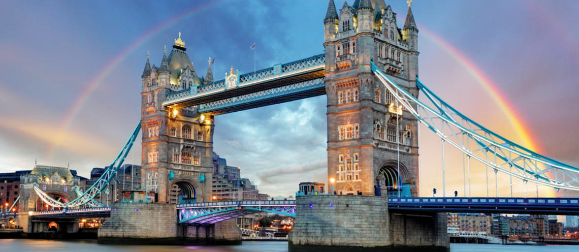 London Tower Bridge er kjent over hele verden, nå kommer snart Rolvsøy Skyline Bridge. Foto: Shutterstock