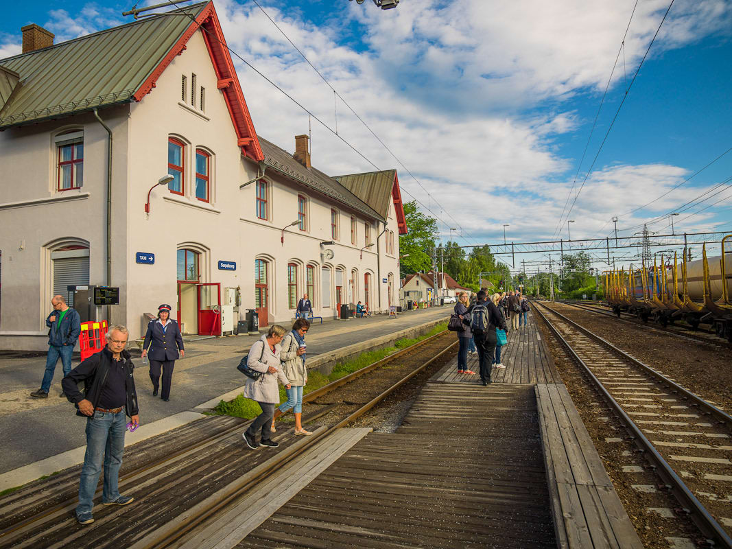 Fra Råde Stasjon til Sarpsborg Stasjon bruker toget rundt 25 minutter. Foto: banenoreiendom.no
